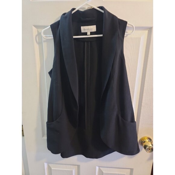 Daniel Rainn Tops - Daniel Rainn Black Sleeveless Drape Front Shirt. Layering Sweater Pockets. Small